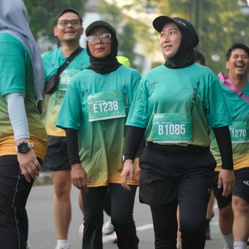 Race photo from BAUR RUN 2025