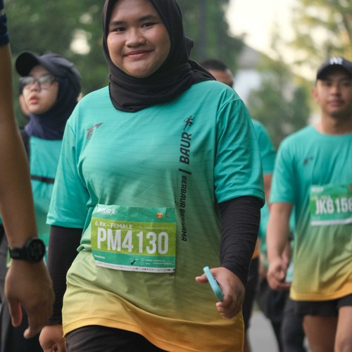 Race photo from BAUR RUN 2025