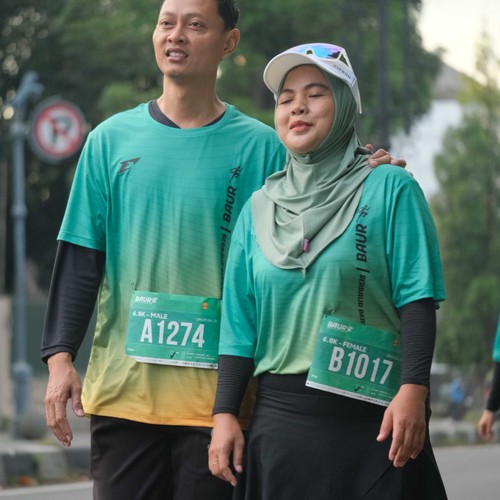 Race photo from BAUR RUN 2025