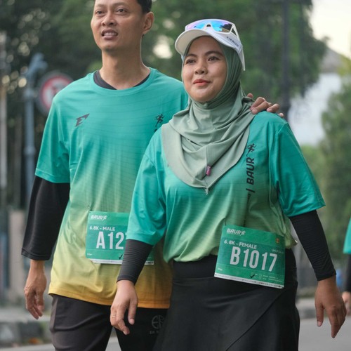 Race photo from BAUR RUN 2025