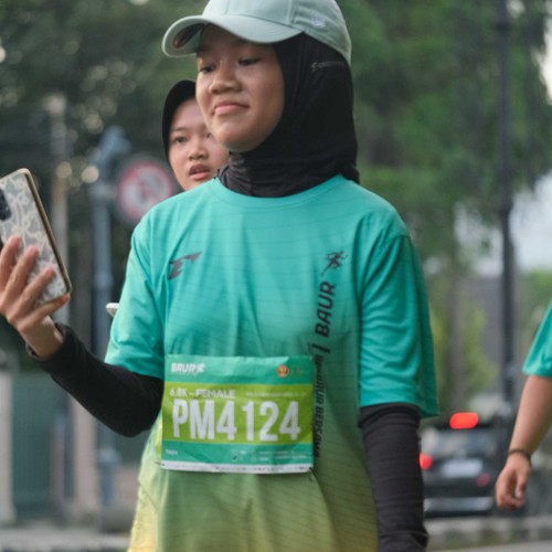 Race photo from BAUR RUN 2025