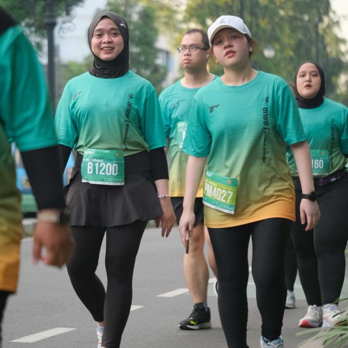 Race photo from BAUR RUN 2025