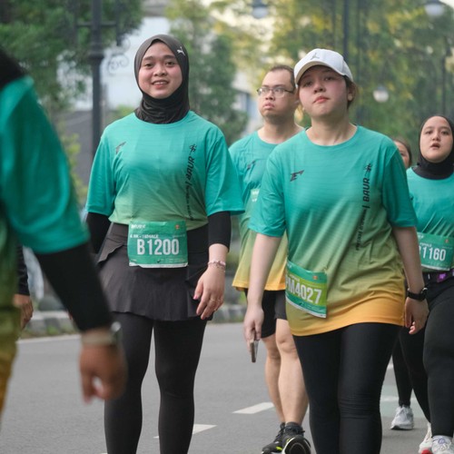 Race photo from BAUR RUN 2025
