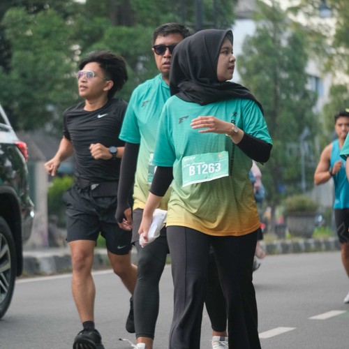 Race photo from BAUR RUN 2025