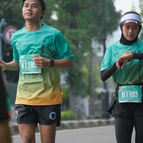 Race photo from BAUR RUN 2025