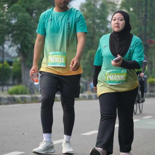 Race photo from BAUR RUN 2025