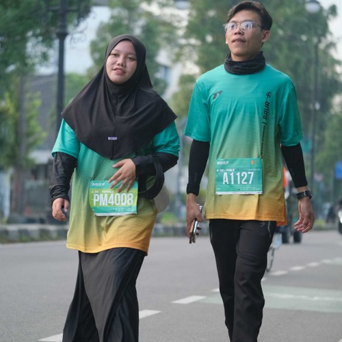 Race photo from BAUR RUN 2025
