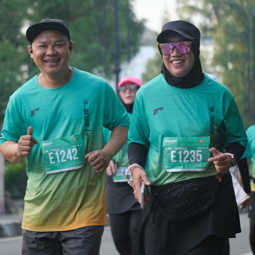 Race photo from BAUR RUN 2025