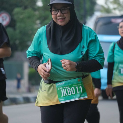 Race photo from BAUR RUN 2025