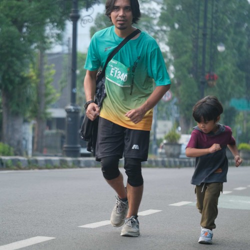 Race photo from BAUR RUN 2025