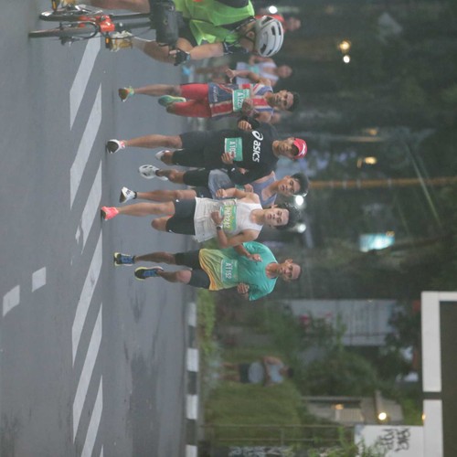 Race photo from BAUR RUN 2025