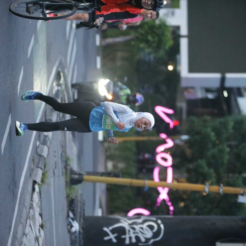 Race photo from BAUR RUN 2025