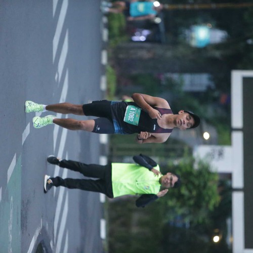 Race photo from BAUR RUN 2025