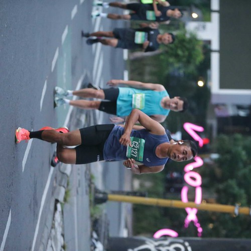 Race photo from BAUR RUN 2025
