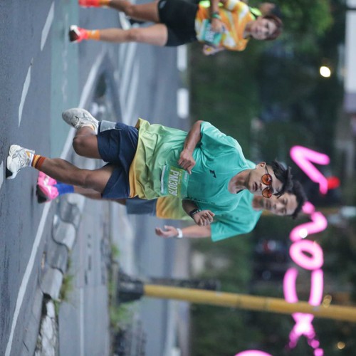 Race photo from BAUR RUN 2025