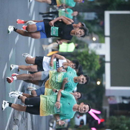Race photo from BAUR RUN 2025