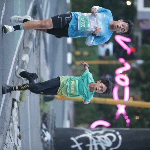 Race photo from BAUR RUN 2025
