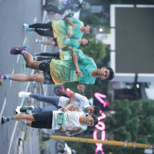 Race photo from BAUR RUN 2025