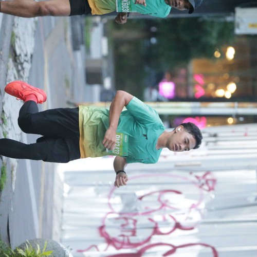 Race photo from BAUR RUN 2025