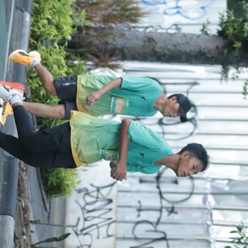 Race photo from BAUR RUN 2025