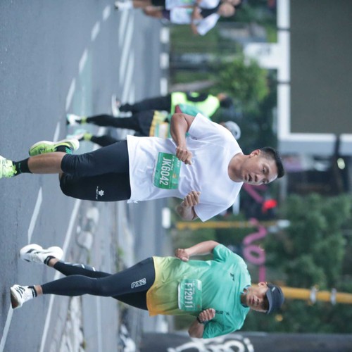 Race photo from BAUR RUN 2025