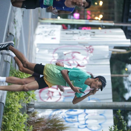 Race photo from BAUR RUN 2025
