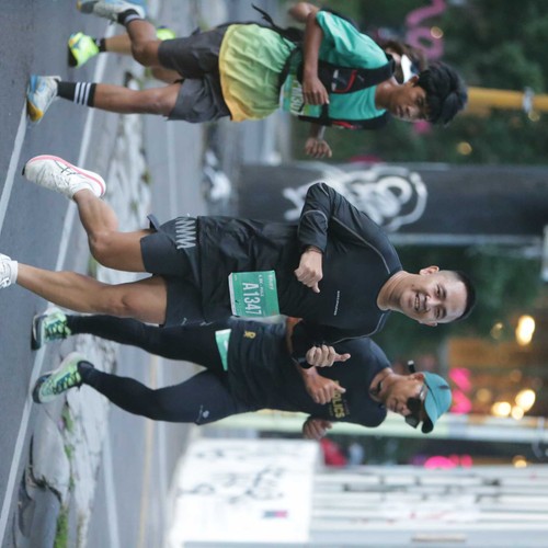 Race photo from BAUR RUN 2025