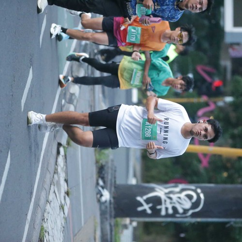 Race photo from BAUR RUN 2025