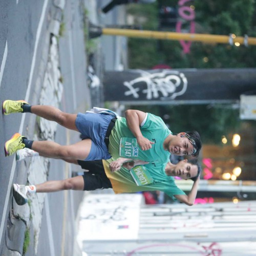 Race photo from BAUR RUN 2025
