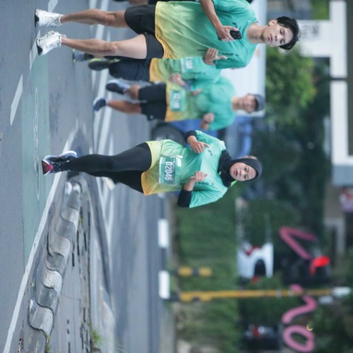 Race photo from BAUR RUN 2025