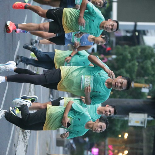 Race photo from BAUR RUN 2025