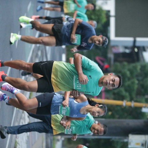 Race photo from BAUR RUN 2025