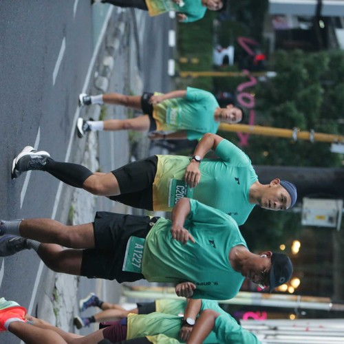 Race photo from BAUR RUN 2025