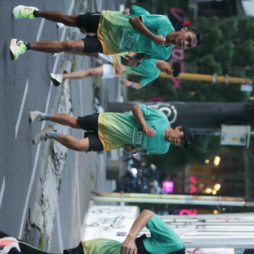 Race photo from BAUR RUN 2025