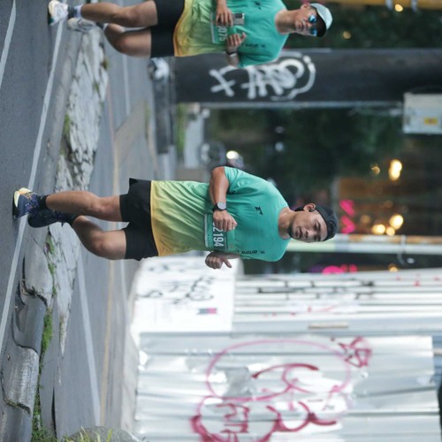 Race photo from BAUR RUN 2025