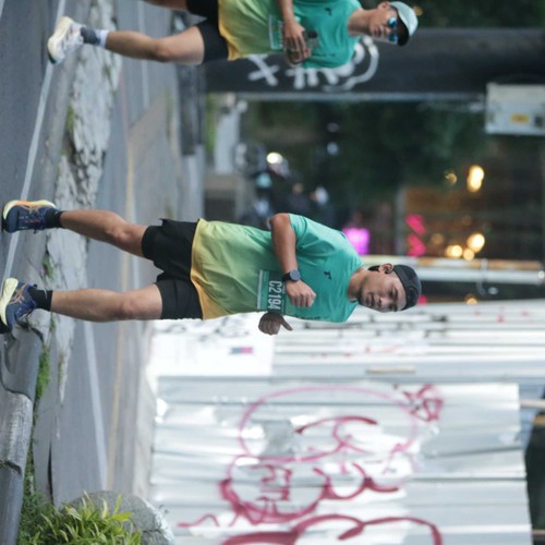 Race photo from BAUR RUN 2025