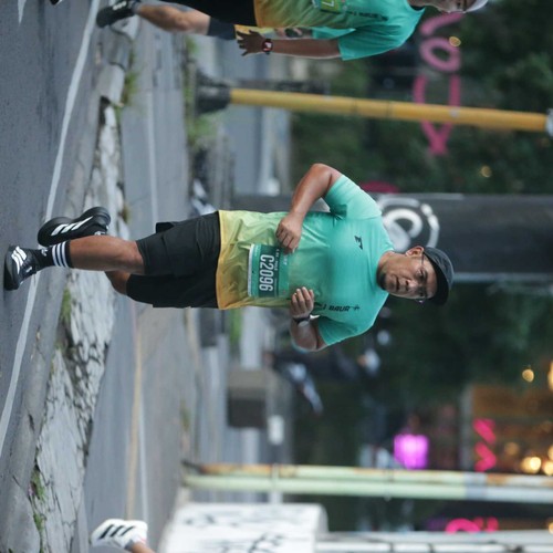Race photo from BAUR RUN 2025