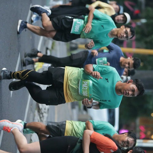 Race photo from BAUR RUN 2025