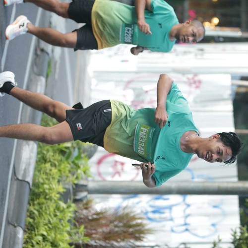 Race photo from BAUR RUN 2025