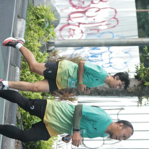 Race photo from BAUR RUN 2025
