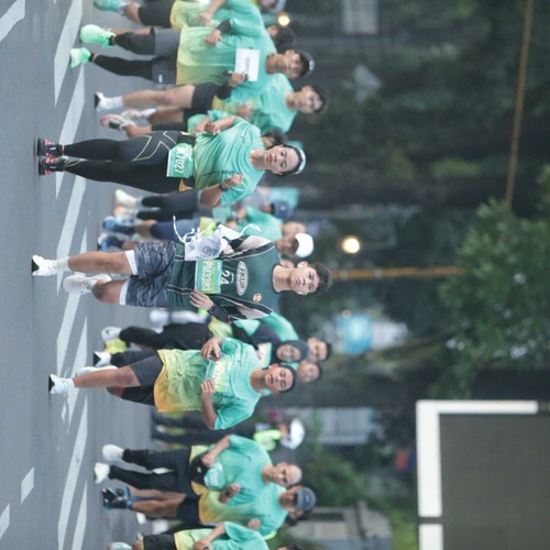 Race photo from BAUR RUN 2025