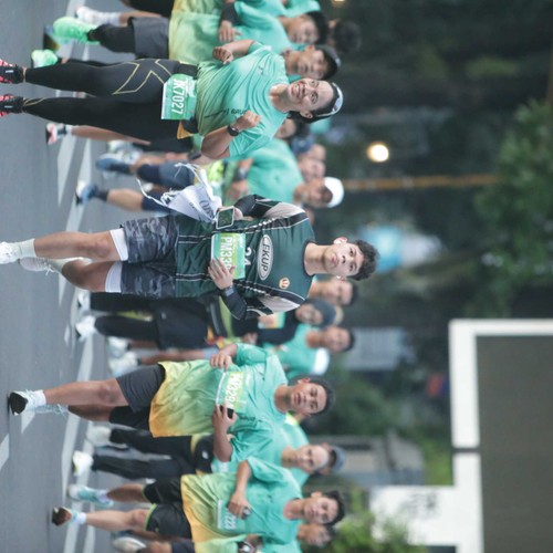 Race photo from BAUR RUN 2025
