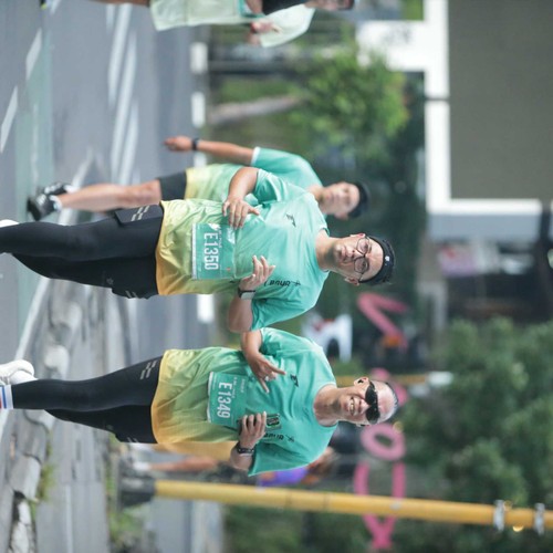 Race photo from BAUR RUN 2025
