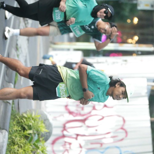 Race photo from BAUR RUN 2025