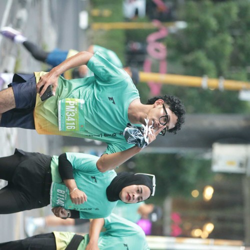 Race photo from BAUR RUN 2025