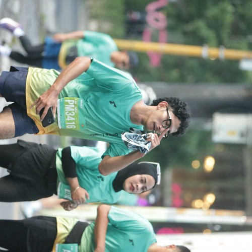 Race photo from BAUR RUN 2025