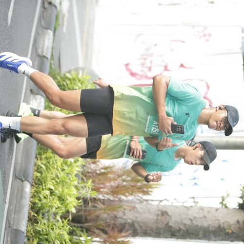 Race photo from BAUR RUN 2025