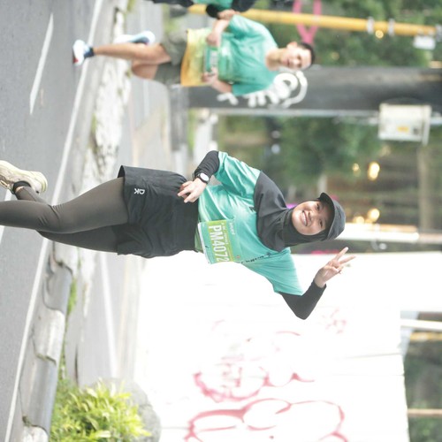 Race photo from BAUR RUN 2025