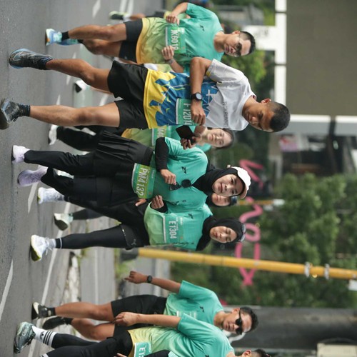 Race photo from BAUR RUN 2025