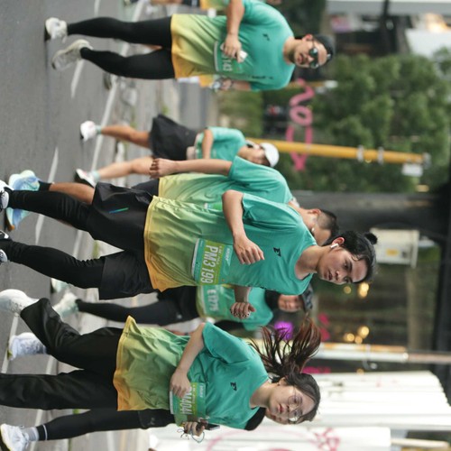 Race photo from BAUR RUN 2025